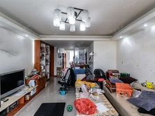 龙威茗庭 132.44平3居 东向简装修 自住保养好 急售!