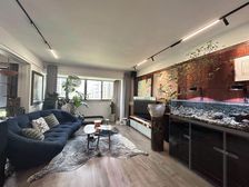 浦江坤庭,电梯洋房,装修180多万!带车位,户型好,送电梯厅