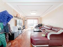 地铁口,已买诚意出售,业主自己住,三年内精装修,拎包入住,诚