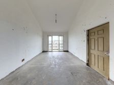 小区中间位置大两房,南北通,带ge楼