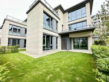 性价比高联排别墅丶带前后花园丶利用率高 带地下室两层 三露台