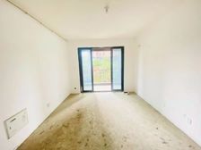 19年次新小区 纯清水毛坯房 南北通大两房 价格看了再谈