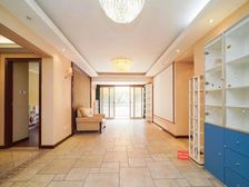 临平路 满二 带电梯 出行方便 商业配套成熟 双卫格局