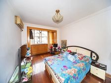 厨卫朝北 中间楼层 大1房1厅 这个价格周边找不到第二套