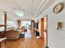 万春花园 二楼 3室2厅 116.73平