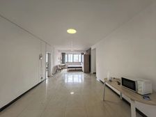 福海公寓 人民广场黄河路繁华地段 全明大三房 诚意出售