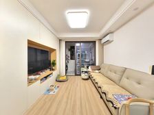 一手动迁房 装修不到两年 可拎包入住 全明户型 只有契税