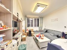 真情实价 电梯景观楼层 业主诚心出售 装修全送 等您来电