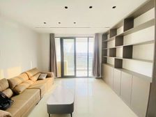 吸金地段 南站一路之隔 未来重点发展的南部新城 看中价格可谈