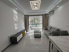 云间书包 装修嘎嘎新可拎包入住 户型正气位置好 随时看房