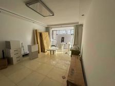 现浇一楼半 看房随时有钥匙 小区中心位置 价格好谈