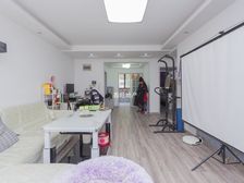 浦东周浦精装两房 满五南向底层 总价343万