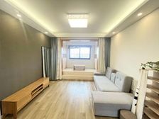 高楼层视野无遮挡 朝南阳光好 交通便利 有电梯 近地铁