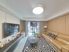 鼎鑫 精装大平层 拎包入住 带电梯 环境好 高楼层采光充足