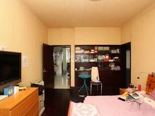 有车位,上下两层超高D房率,业主诚意出售。看房方便。