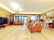 嘉誉湾 4室2厅 218.96平大平层 精装保养新 带车位