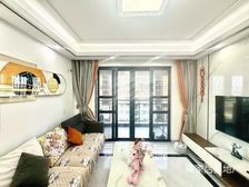 临深地铁口 三远大爱城 新上笋盘 家私家电齐全 红本在手