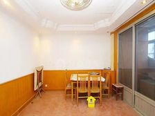 房山区燕山杏花东里 南北向二居室 低楼层 近城铁