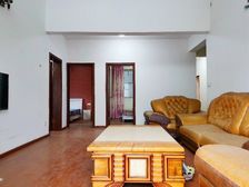 南滨路四代住房 可看江 客厅空高6米 轻轨旁 大平层