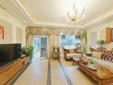 颐和联排大花园别墅 带大露台 精装修 房东诚意满满