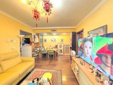 美景东方东向不临街 随时额看看 价格可谈