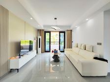 精装修洋房四房丶 楼层丶业主急售单价 仟