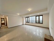 树包9年 小高层 周边带大型商业 双轻轨