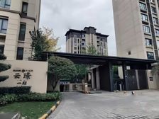 1.4 急售!美的中骏云璟一期 次新洋房 精装大横厅四房双卫