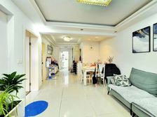 03年现浇房 出门大润发 不靠高速不靠路 诚心出售 可谈价