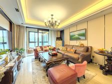 中山润园 4室2厅 145.79平