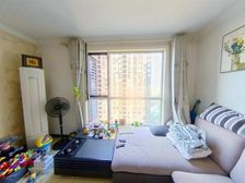 众美凤凰城紫薇苑。中间好楼层,满五