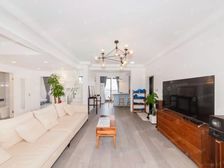 总价低电梯大复式!精装送一层送20平大露台!送地下产权车位!