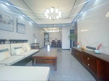 白居寺轻轨站 绿地城二期 精装三房55万