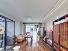 《中介费1个点》2005年小区,近地铁三房,临河看景