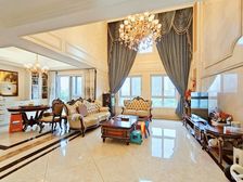 新上!彩云湖豪装大别墅,四加一户型!独门独院,带两个车位