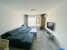 万达胖万海华府南苑 南向两居 精装中层 138万急售