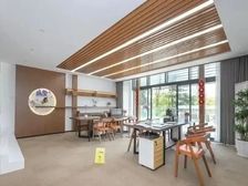 新出|直降600万急售|东方花园头排别墅实用650平|全湖景