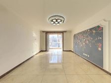 新上 西山枫林二区 中间位置 东西通透两居室 商品房 满五年