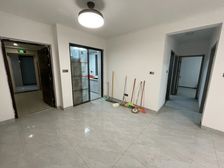 保利紫云 看南面无遮挡采光,房东诚心出,精装小三房