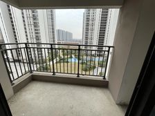 这个楼栋还不到8千的价格,有考虑的还在等什么呢