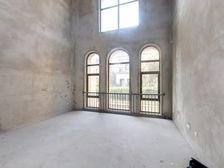 一湾湖墅 5室2厅 442.77平