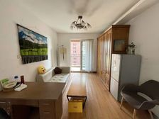 房型正气南北通透 采光好 居家装修 拎包入住 随时看房 !