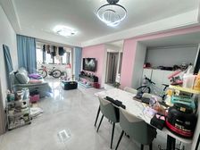 农工商开发,房东急售,精装2房,满五年v一只有契税,看中可谈