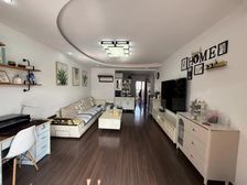 步梯房 得房率高的小区 精装大3房 中间楼层 诚意出售