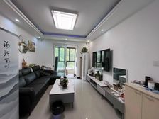 绿地逸湾 两室 精装电梯房 满五 诚意出售 价格可谈