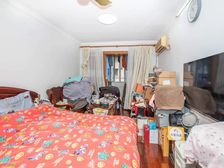 内环边+电梯已使用+烫金地段+中间楼层+全明户型