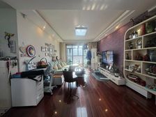 诚意出售 带车位 价格好谈 南北通透 大两居 商业配套齐全