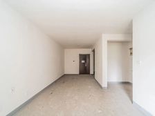 世茂五期 着急卖掉 可以大刀 采光刺眼 寻觅有缘人