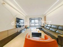 保利香槟国际 东二环泰禾旁 刚装修两年 装修50万现代风