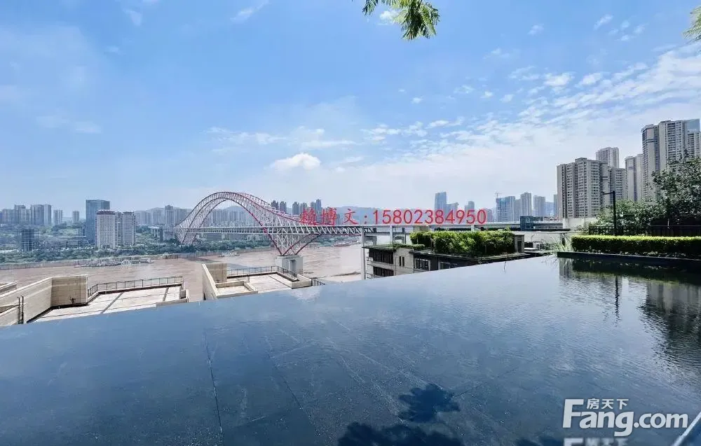 特价处理！江北嘴CBD 豪装大平层 电梯入户 欢迎品鉴！